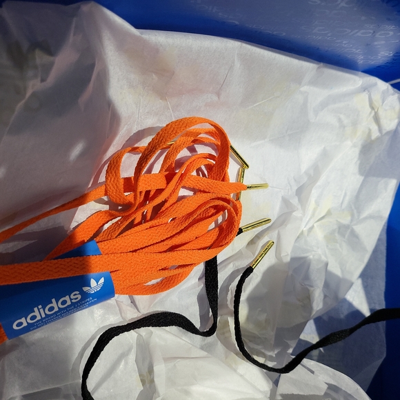 Adidas Forum Bad Boy's Edition - Picture 5 of 11